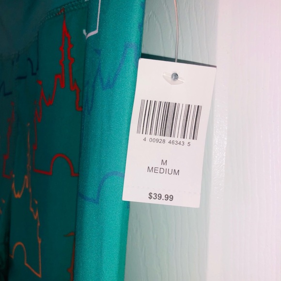 Disney cropped leggings (M) - Picture 3 of 6